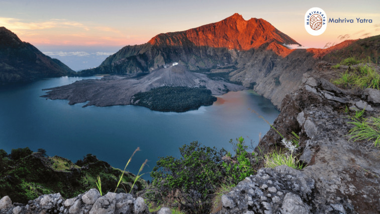 Taman Nasional Gunung Rinjani Lombok sebagai destinasi pendakian berbasis komunitas dan ramah lingkungan
